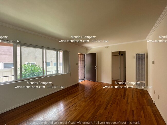 Building Photo - Charming 2 bd / 1 bth Apartment Nestled in...