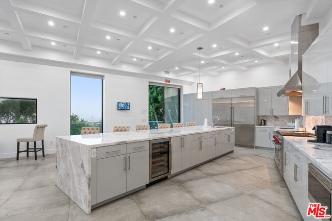 Building Photo - 6181 Temple Hill Dr