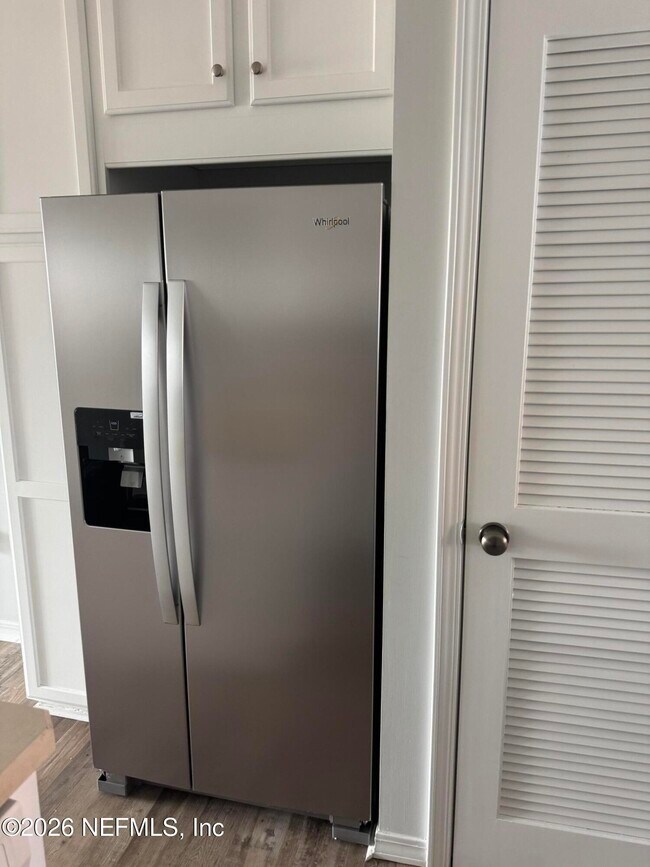 Building Photo - 201 10th St N