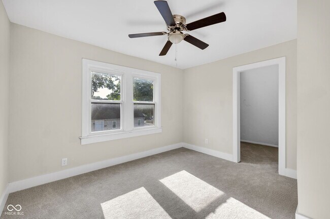 Building Photo - 1306 N Tacoma Ave