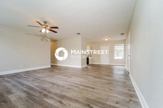 Building Photo - 3 Bedroom Pet-Friendly Home in Fort Lauder...