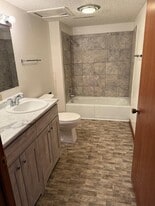 Building Photo - 108 Westwood Dr
