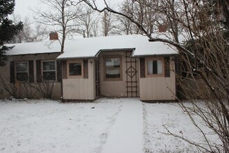 Building Photo - 107 N 8th St
