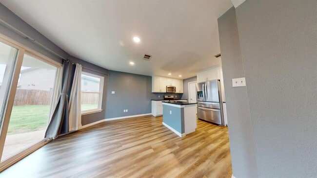 Building Photo - 1308 Casa Blanca Cove