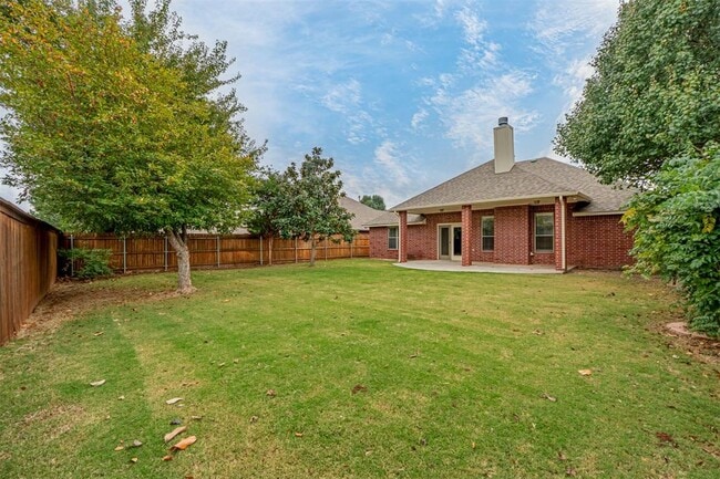 Building Photo - 11517 NW 6th St