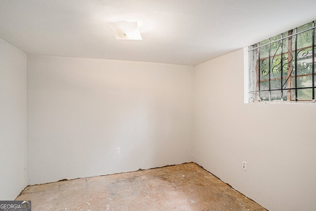 Building Photo - 1830 Meadow Ln