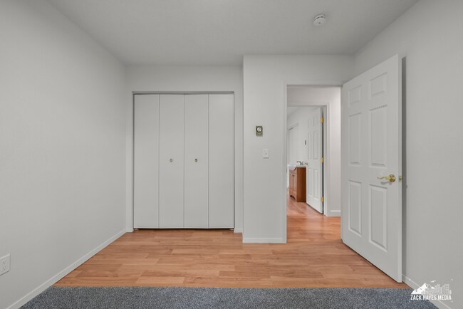 Building Photo - 4207 Hayes St