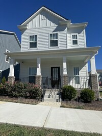 Building Photo - 1022 Stoneleigh Ln