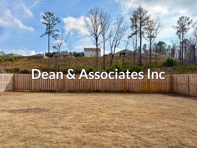 Building Photo - 827 Fish Camp Rd