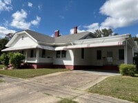 Building Photo - Well Maintained Older Home with Central HVAC