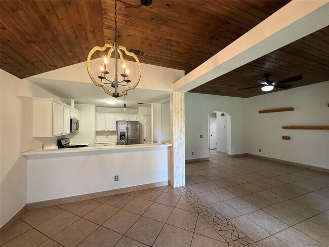 Building Photo - 501 Morning Dove Dr
