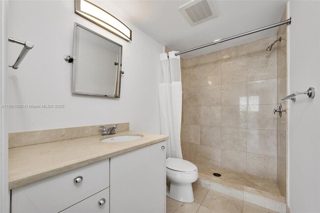 Building Photo - $4,400MONTHLY;19400 TURNBERRY WAY #932 AVE...