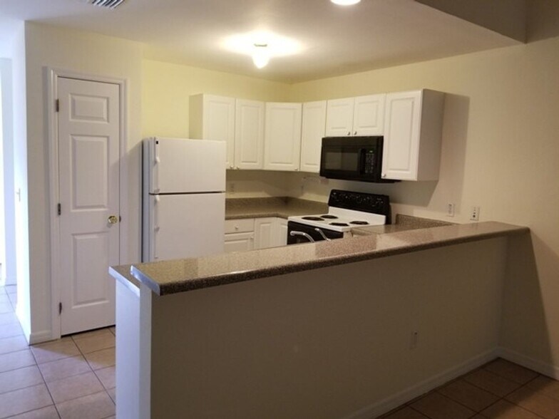 Building Photo - 525-529 Glendale Avenue