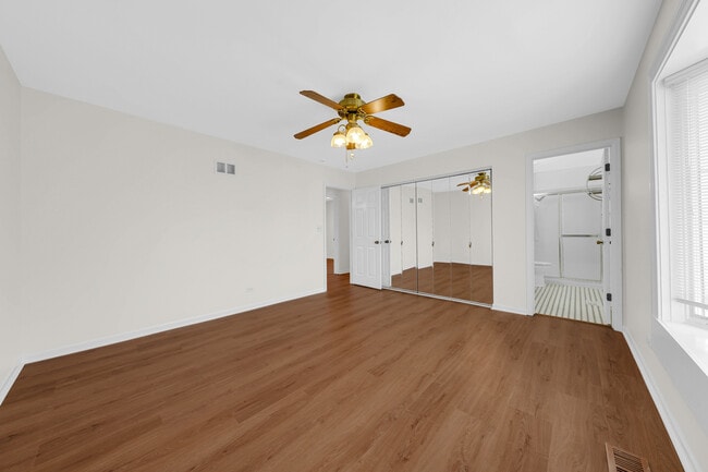 Building Photo - 5080 Prairie Oak Rd