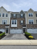 Building Photo - 1066 Rosecroft Ln