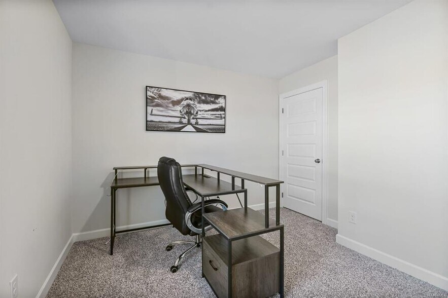 Building Photo - 6613 Firefly Ln