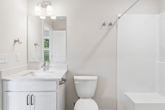 Building Photo - Brand new home in a great location central to all of Tri-Cities