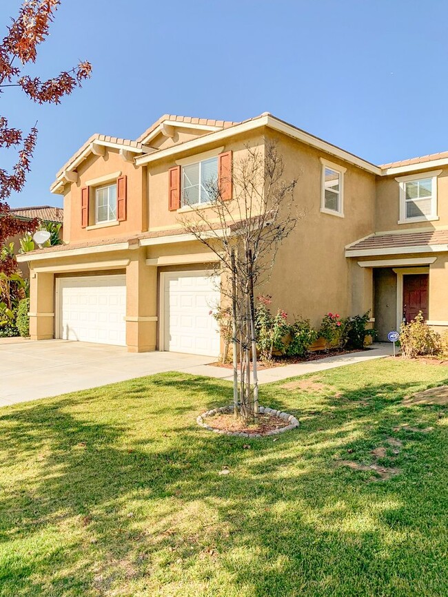 Building Photo - Large 4 bedroom + LOFT Home in Murrieta Fo...