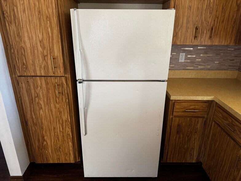 Building Photo - 1065 Altoona Ave