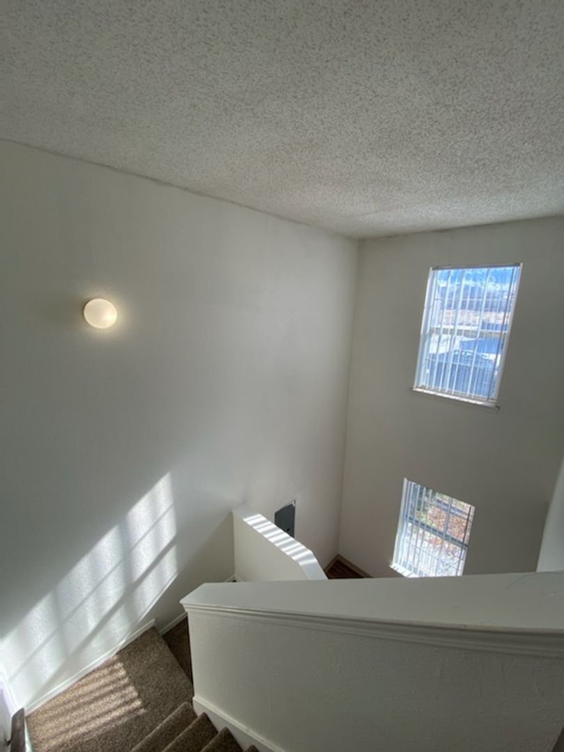 Interior Photo - Cottonwood Estates Apartments
