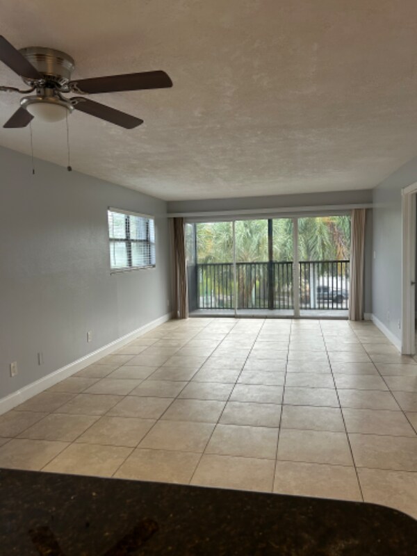 Building Photo - 701 N Indian River Dr