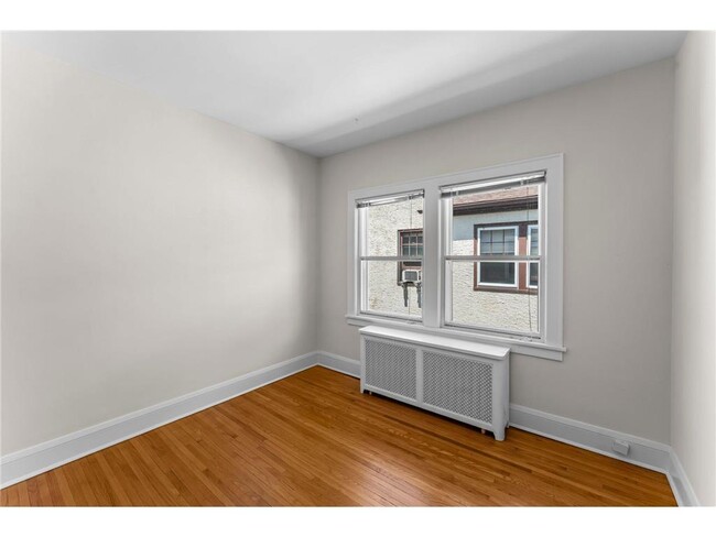 Building Photo - 4437 Vincent Ave S