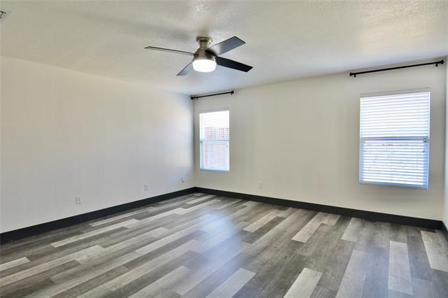 Building Photo - 703 Moss Glen Trail