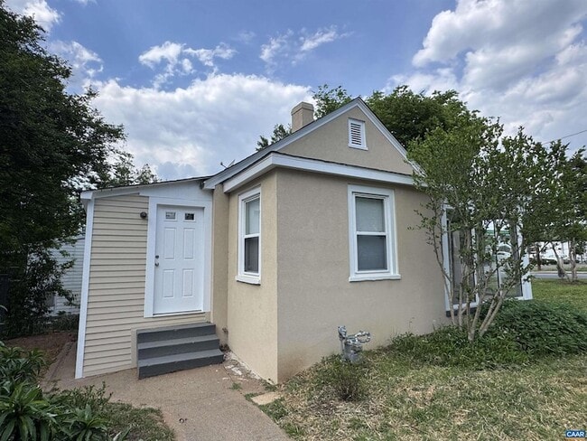 Building Photo - 704 Druid Ave