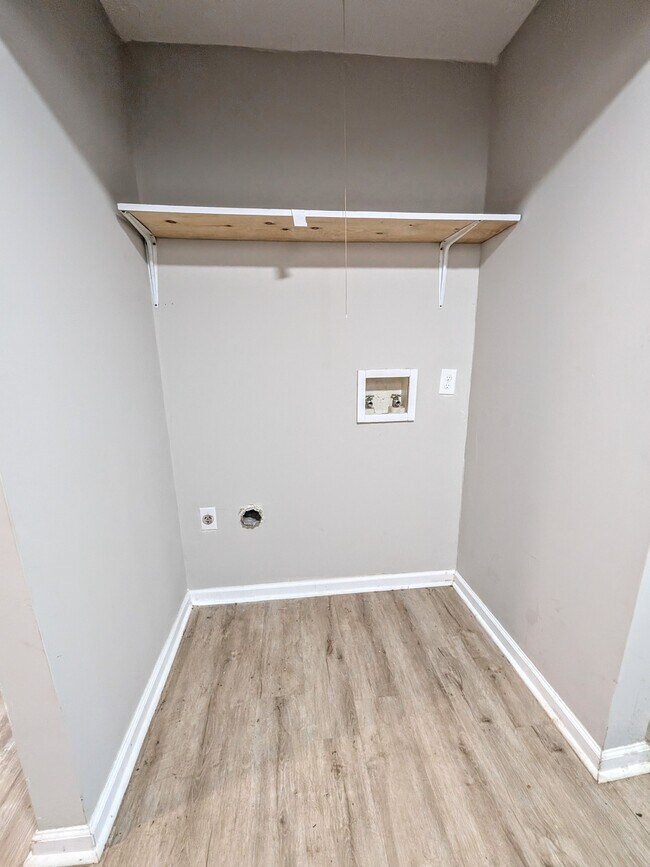 Building Photo - 2924 Springside Pl SE