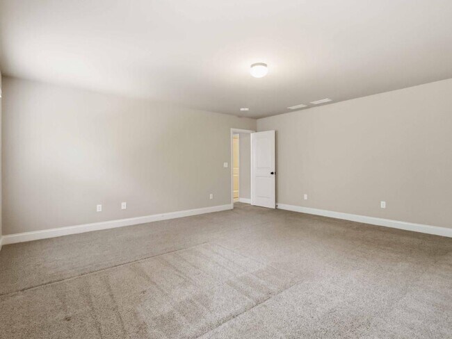 Building Photo - 310 Strasburg Dr