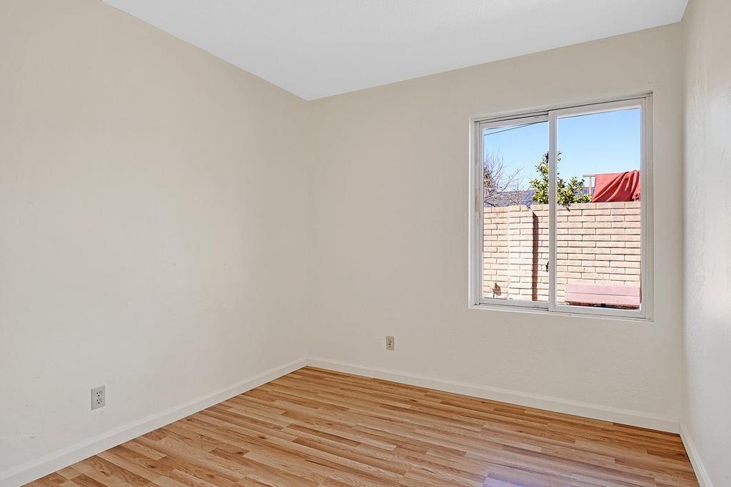 Building Photo - 1285 Boa Vista Dr