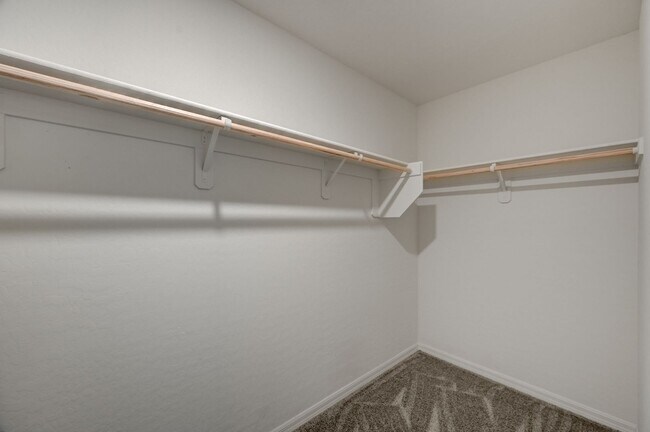Building Photo - Upgraded 5 bedroom home in Cul-De-Sac!!