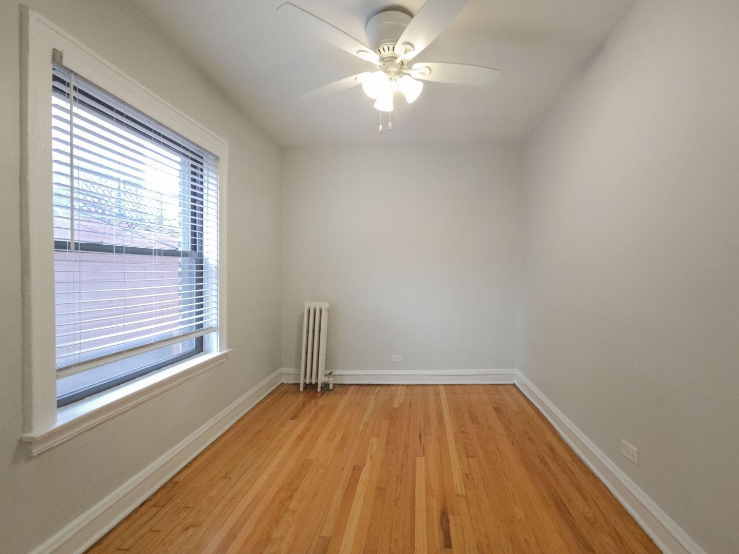 Building Photo - 2342 W School St