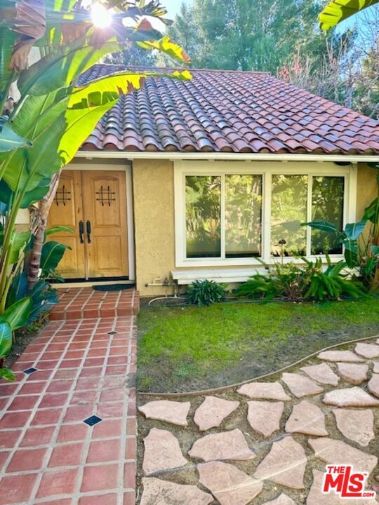 Building Photo - 18154 Sweet Elm Dr