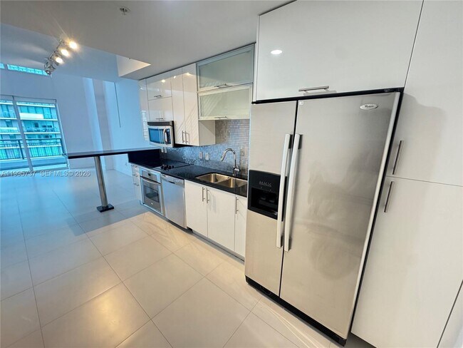 Building Photo - 60 SW 13th St