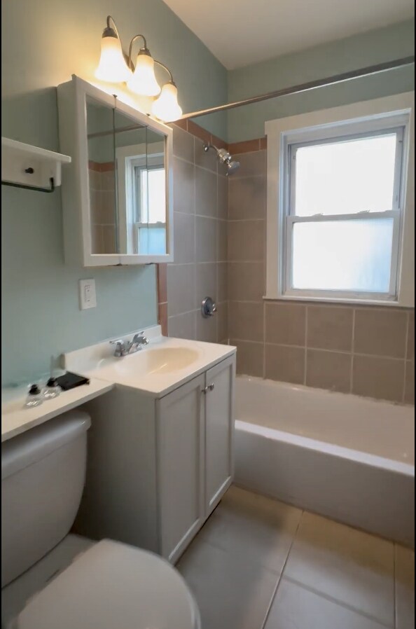 Building Photo - 12 Saint Peter St