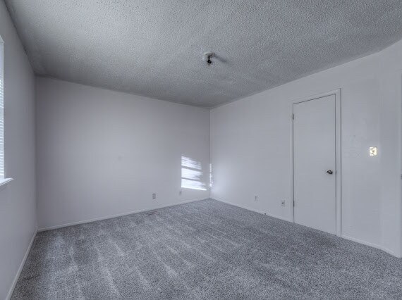 Building Photo - 1129 S 124th E Ave