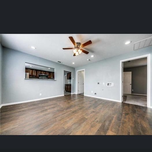 Building Photo - 5136 Bourquin St