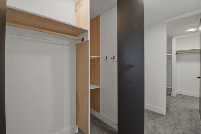 Building Photo - 1030 N State St