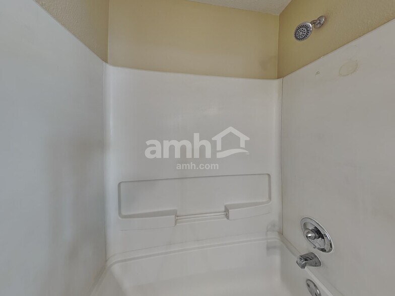 Building Photo - 8349 Sansa St