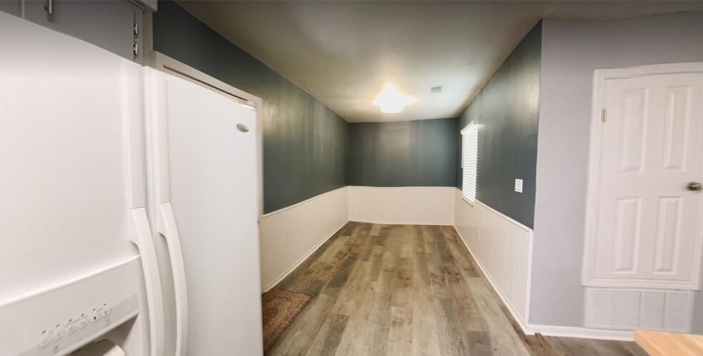 Dining Room - 610 N 78th Ave