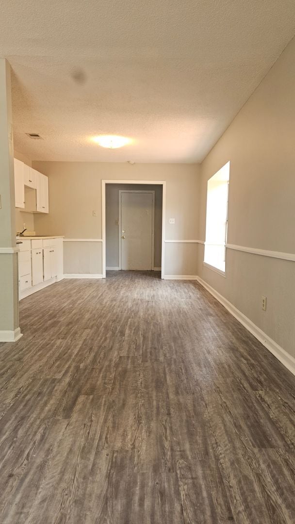 Building Photo - Catalina Beach Estates