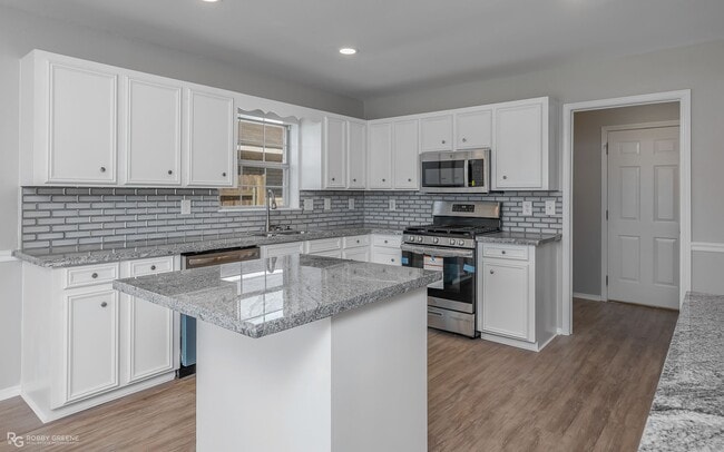 Building Photo - Beautiful South Bossier Southgate Estates ...