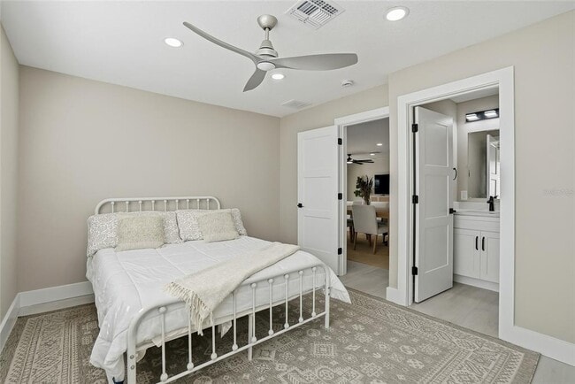 Building Photo - 3918 Americana Dr