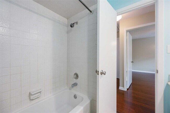 Building Photo - 11506 Wolf Run Ln