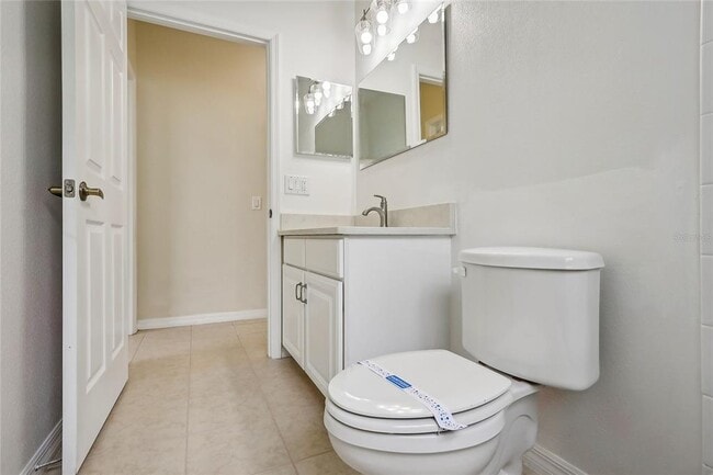 Building Photo - 235 Royal Palm Dr
