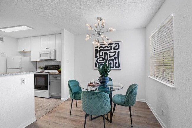 Building Photo - 1601 Faro Dr