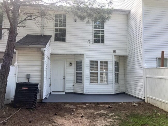 Building Photo - 7700 Bernardo Dr