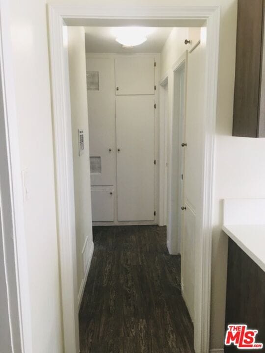 Building Photo - 10231 Darby Ave