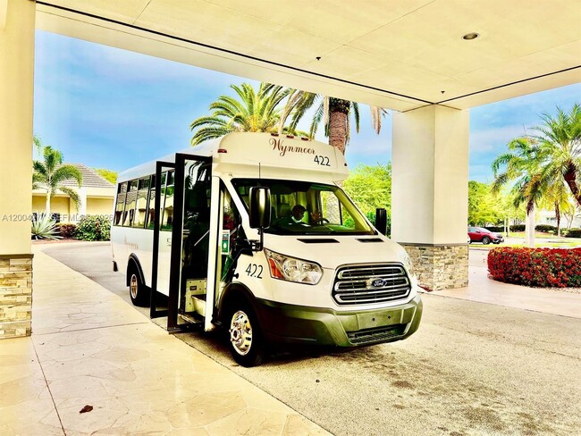 Building Photo - 1203 Bahama Bend